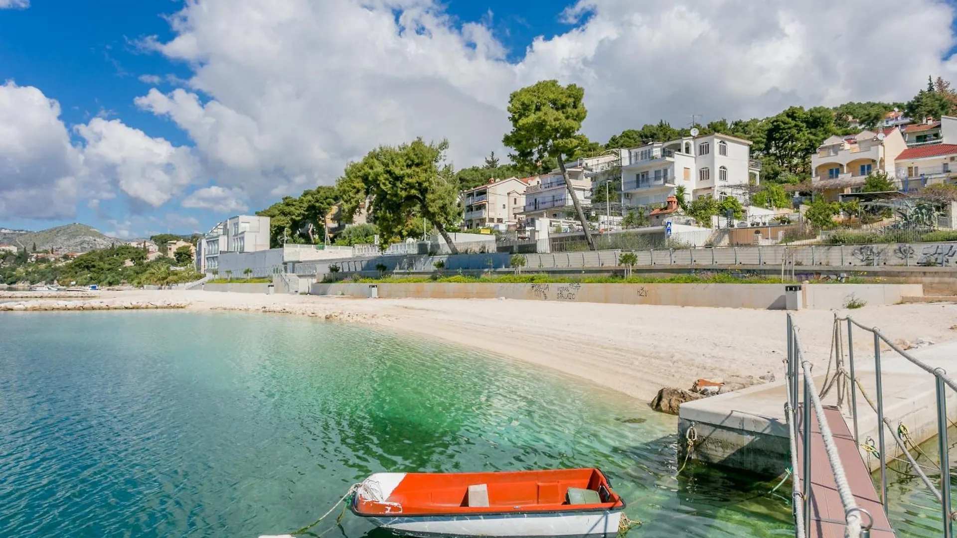 Apartments With A Parking Space Trogir - 22505